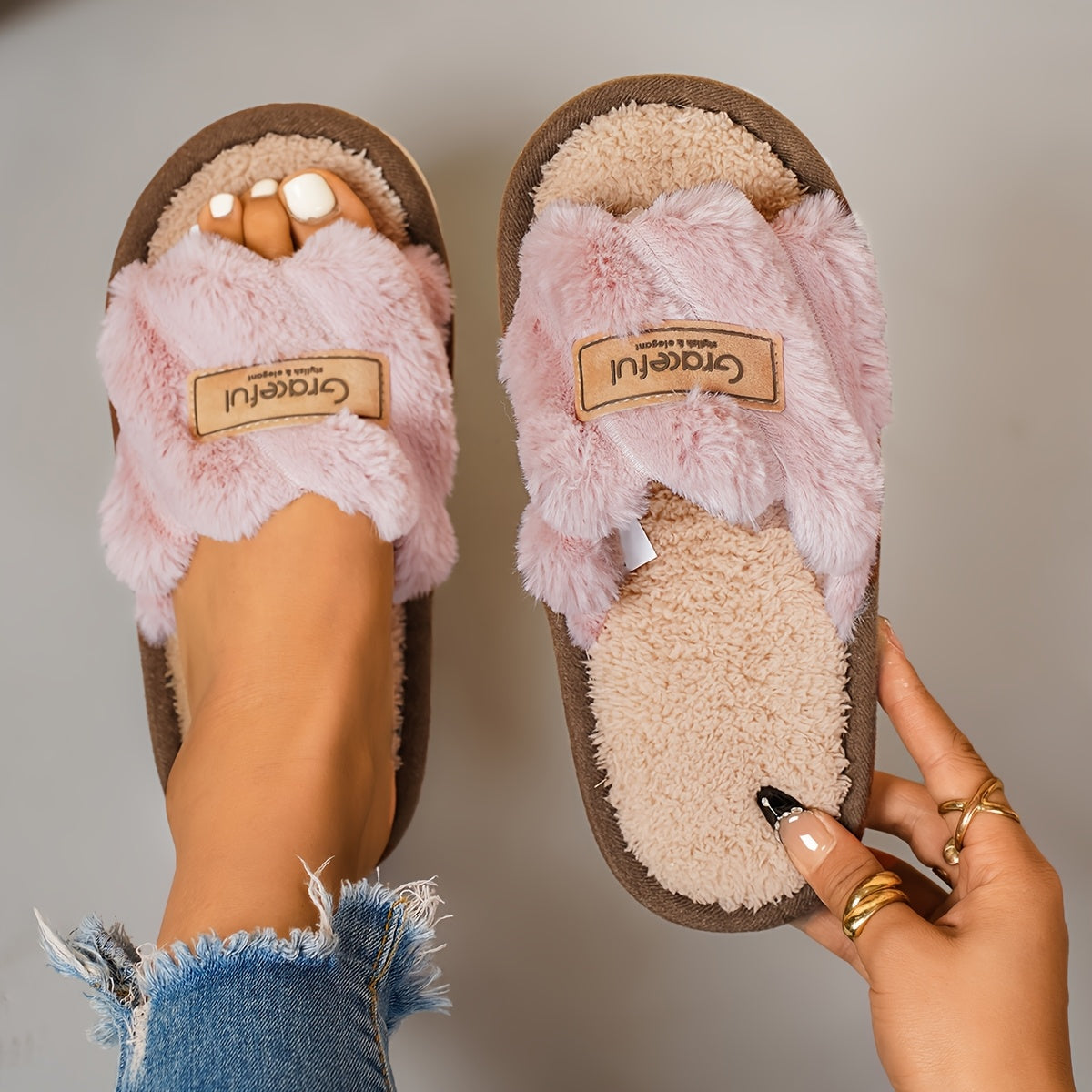 Zimowe kapcie damskie